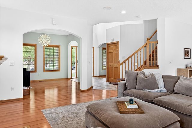 9400 Glacier Road, Minnetrista, MN 55375