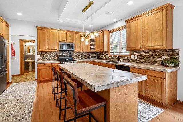 9400 Glacier Road, Minnetrista, MN 55375