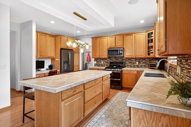 9400 Glacier Road, Minnetrista, MN 55375