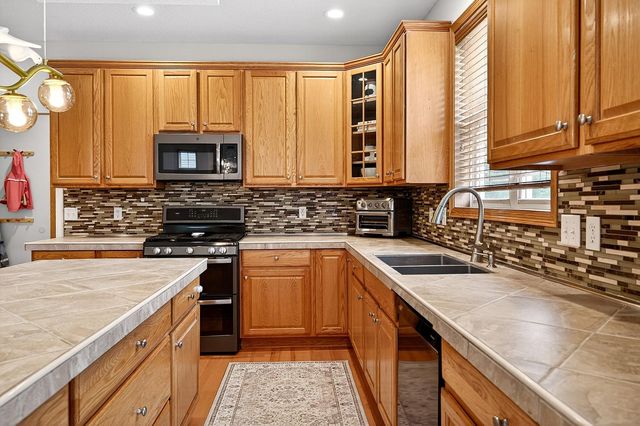 9400 Glacier Road, Minnetrista, MN 55375