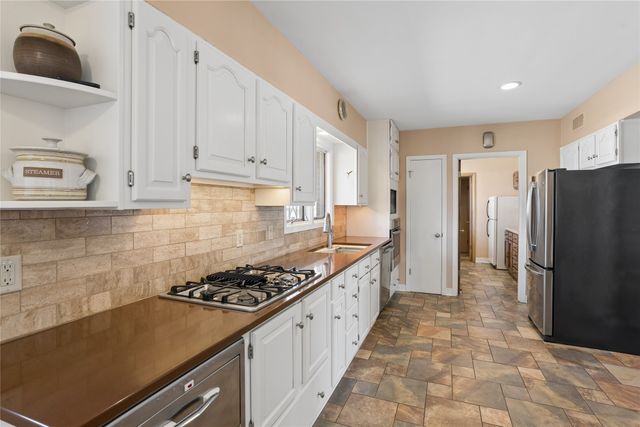 7254 Wilshire Boulevard, Windsor Heights, IA 50324