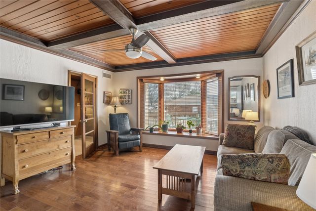 7254 Wilshire Boulevard, Windsor Heights, IA 50324