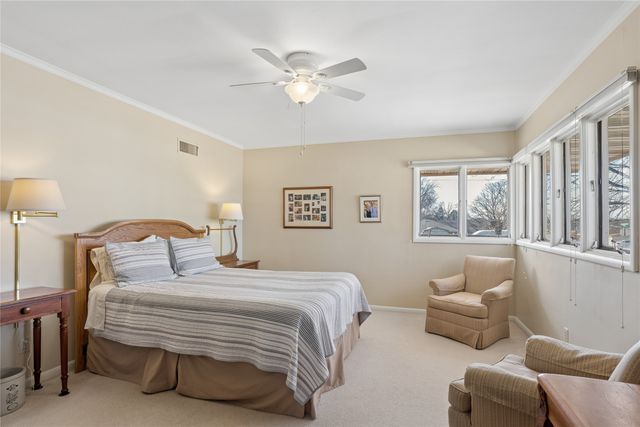 7254 Wilshire Boulevard, Windsor Heights, IA 50324