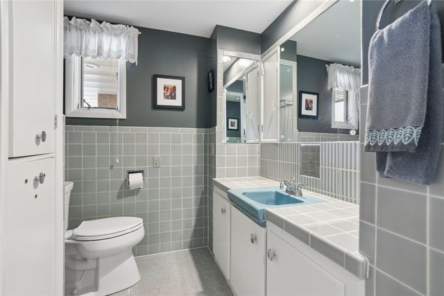 7254 Wilshire Boulevard, Windsor Heights, IA 50324