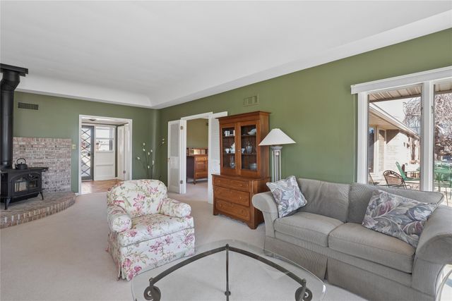 7254 Wilshire Boulevard, Windsor Heights, IA 50324