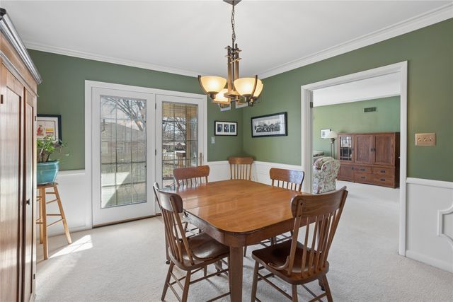 7254 Wilshire Boulevard, Windsor Heights, IA 50324