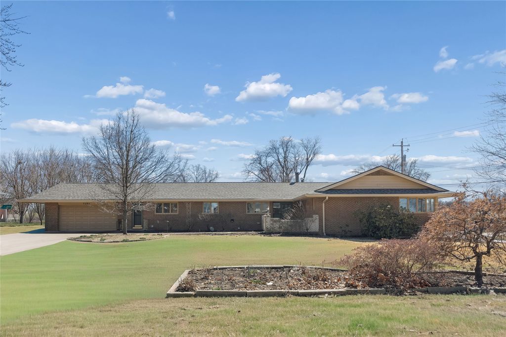 7254 Wilshire Boulevard, Windsor Heights, IA 50324