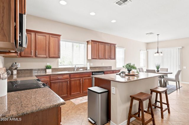 5349 W MOLLY Lane, Phoenix, AZ 85083