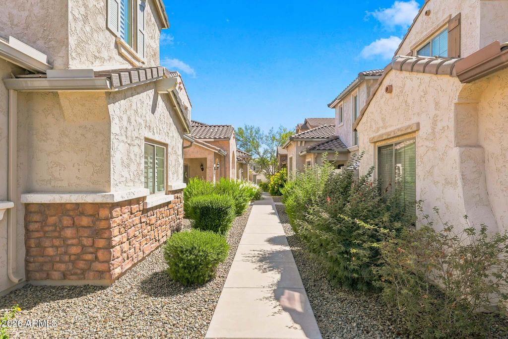 5349 W MOLLY Lane, Phoenix, AZ 85083 — photo 4