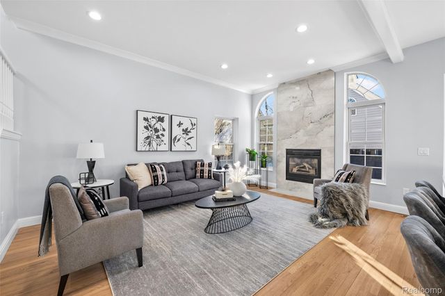 870 Davis Avenue, Birmingham, MI 48009