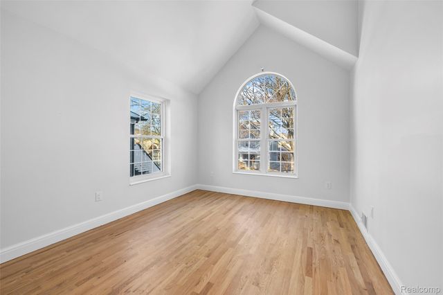 870 Davis Avenue, Birmingham, MI 48009