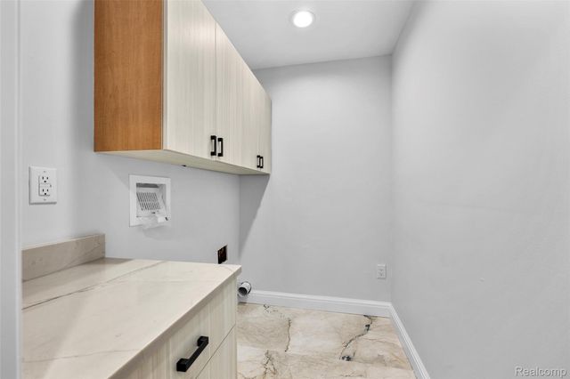 870 Davis Avenue, Birmingham, MI 48009