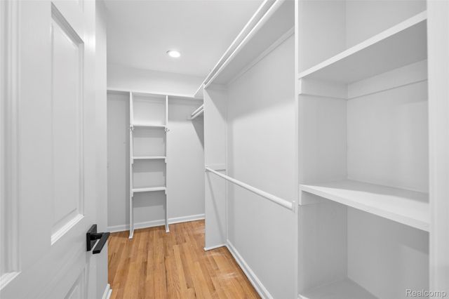 870 Davis Avenue, Birmingham, MI 48009