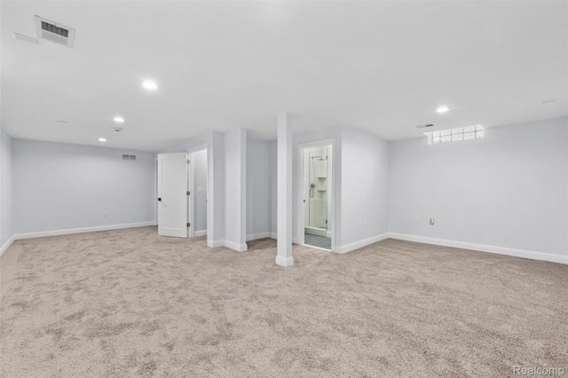 870 Davis Avenue, Birmingham, MI 48009