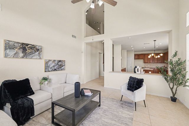 1041 Crystal Lake Drive, Frisco, TX 75036