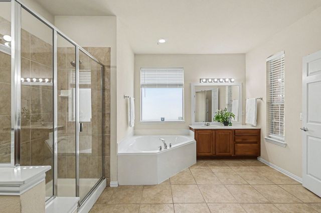 1041 Crystal Lake Drive, Frisco, TX 75036
