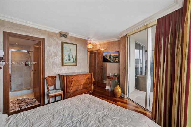 17555 Collins Avenue 1701, Sunny Isles Beach, FL 33160