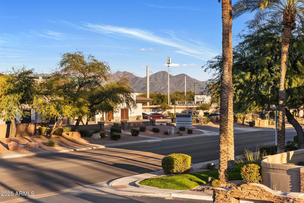 7009 E ACOMA Drive 2001, Scottsdale, AZ 85254 — exterior