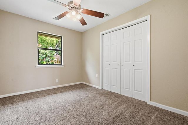 4011 Hillside DR, Round Rock, TX 78681