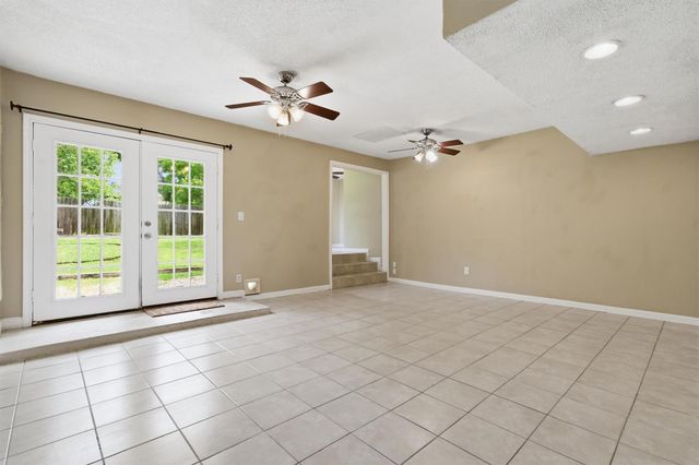 4011 Hillside DR, Round Rock, TX 78681