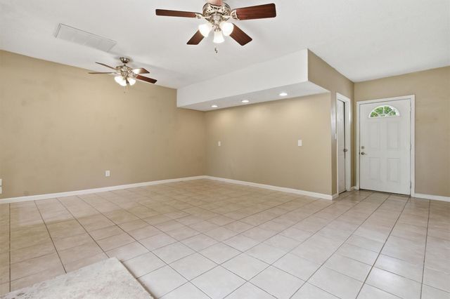 4011 Hillside DR, Round Rock, TX 78681