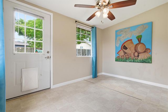 4011 Hillside DR, Round Rock, TX 78681