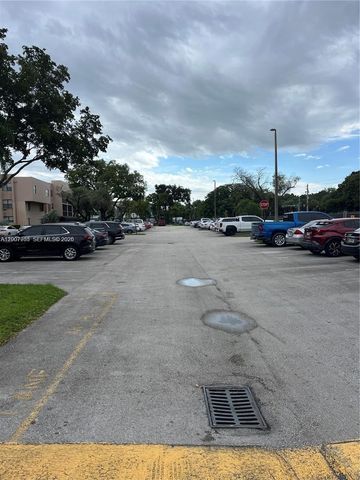 10525 SW 112th Ave 114, Miami, FL 33176
