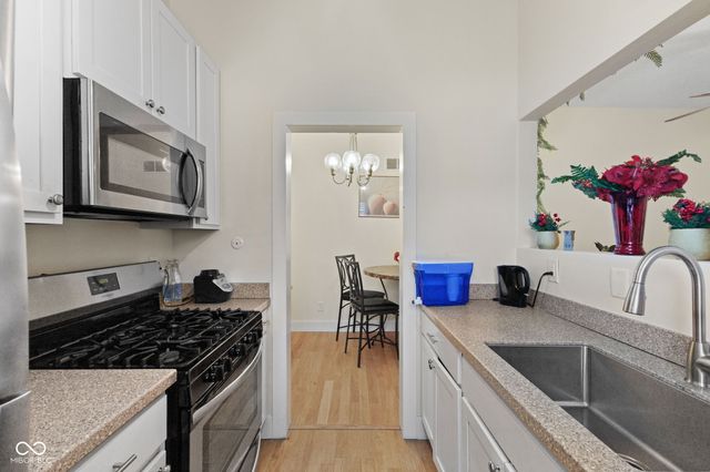 3878 S Laurel Court, Bloomington, IN 47401