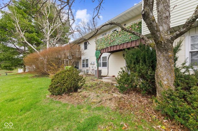 3878 S Laurel Court, Bloomington, IN 47401