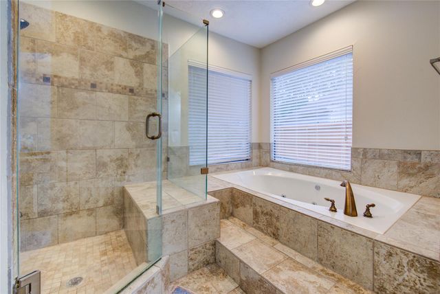 714 Last Arrow Drive, Houston, TX 77079