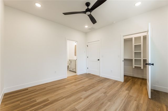 48 Chatburn Drive, Bella Vista, AR 72715