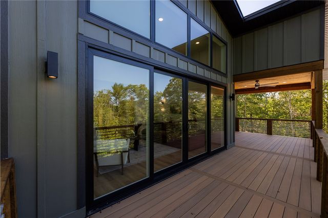 48 Chatburn Drive, Bella Vista, AR 72715