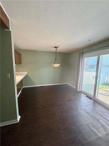 6575 W 49TH Street, Mission, KS 66202