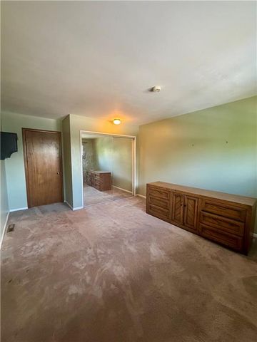 6575 W 49TH Street, Mission, KS 66202