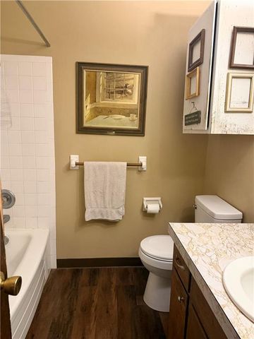 6575 W 49TH Street, Mission, KS 66202