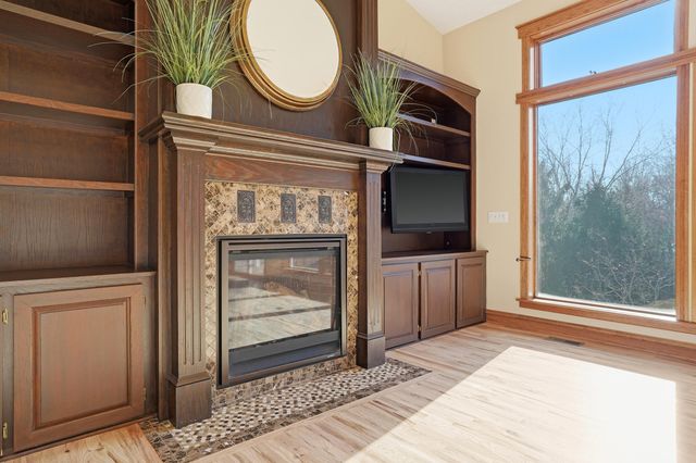 4702 GARDEN BROOK CT, Columbia, MO 65203