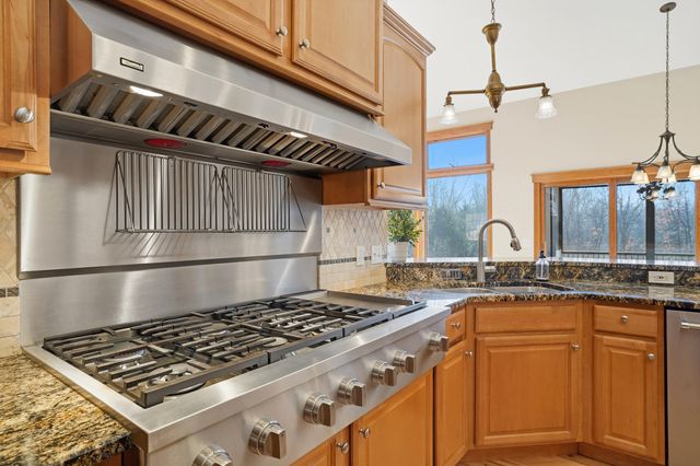 4702 GARDEN BROOK CT, Columbia, MO 65203