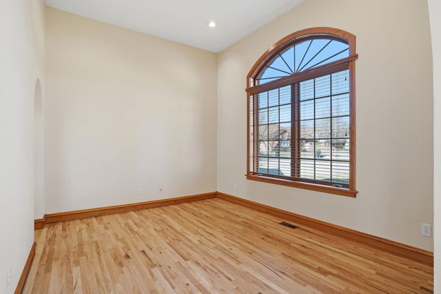 4702 GARDEN BROOK CT, Columbia, MO 65203