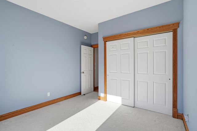 4702 GARDEN BROOK CT, Columbia, MO 65203