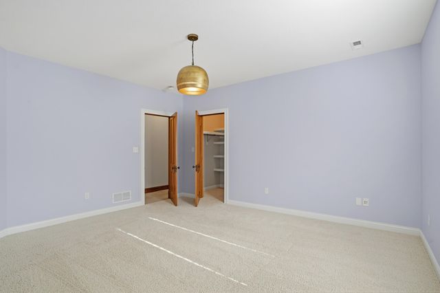 4702 GARDEN BROOK CT, Columbia, MO 65203