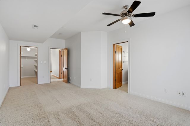 4702 GARDEN BROOK CT, Columbia, MO 65203