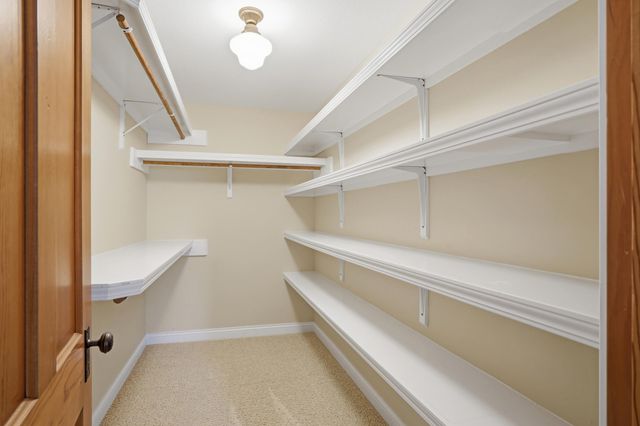 4702 GARDEN BROOK CT, Columbia, MO 65203