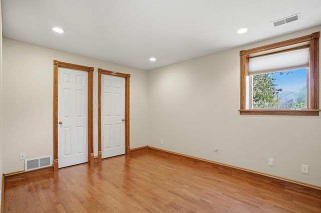 4702 GARDEN BROOK CT, Columbia, MO 65203