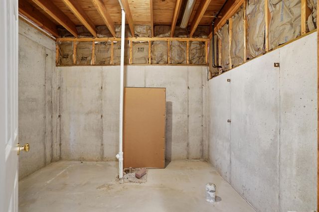 4702 GARDEN BROOK CT, Columbia, MO 65203