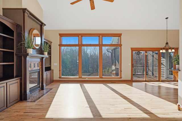 4702 GARDEN BROOK CT, Columbia, MO 65203