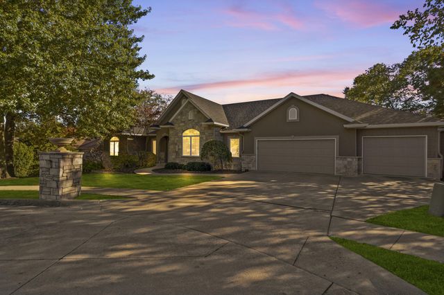 4702 GARDEN BROOK CT, Columbia, MO 65203