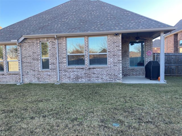 2625 Trinity Trail Way, Fort Worth, TX 76118