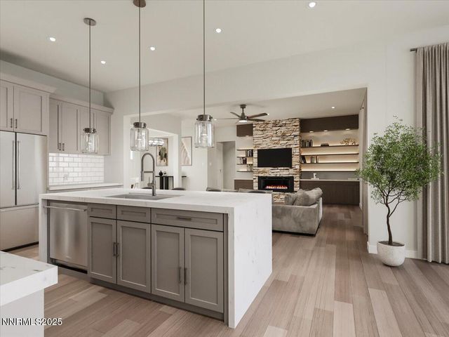 2756 Squires Street, Minden, NV 89423