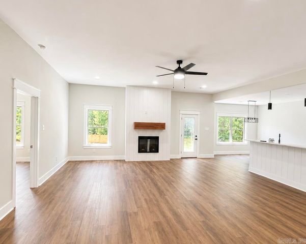 1209 E Carmichael Road, Cabot, AR 72023