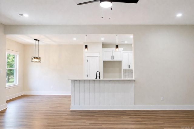 1209 E Carmichael Road, Cabot, AR 72023